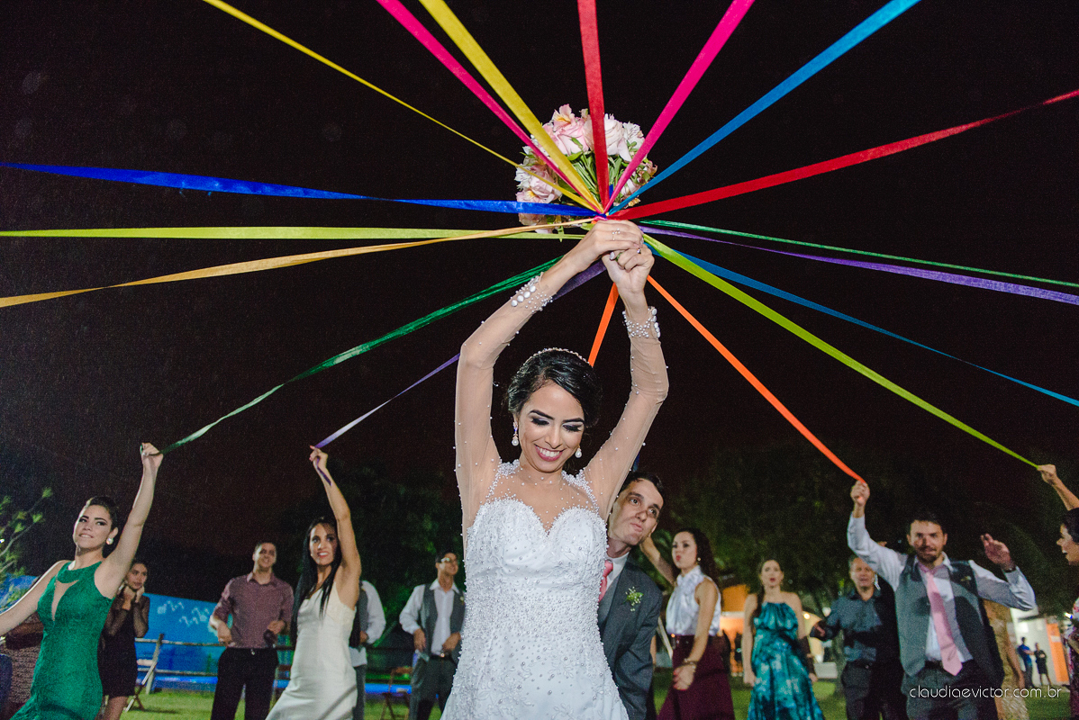 book, bride, casamento, ensaio, es, externa, fotografo, fotografo de casamento, fotografo de casamento espirito santo, fotografo de casamento Serra fotografo de casamento vila velha, fotografo de casamento vitoria fotos criativas de casamento