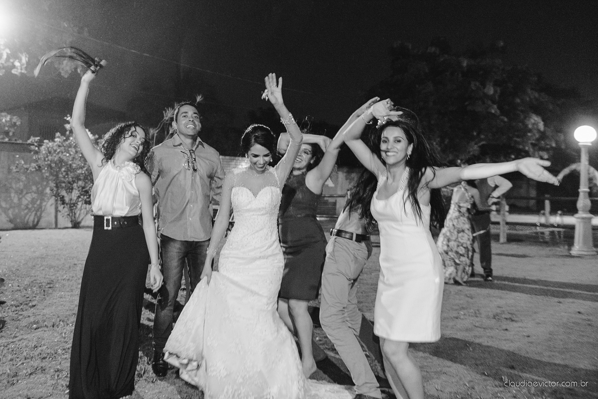 book, bride, casamento, ensaio, es, externa, fotografo, fotografo de casamento, fotografo de casamento espirito santo, fotografo de casamento Serra fotografo de casamento vila velha, fotografo de casamento vitoria fotos criativas de casamento