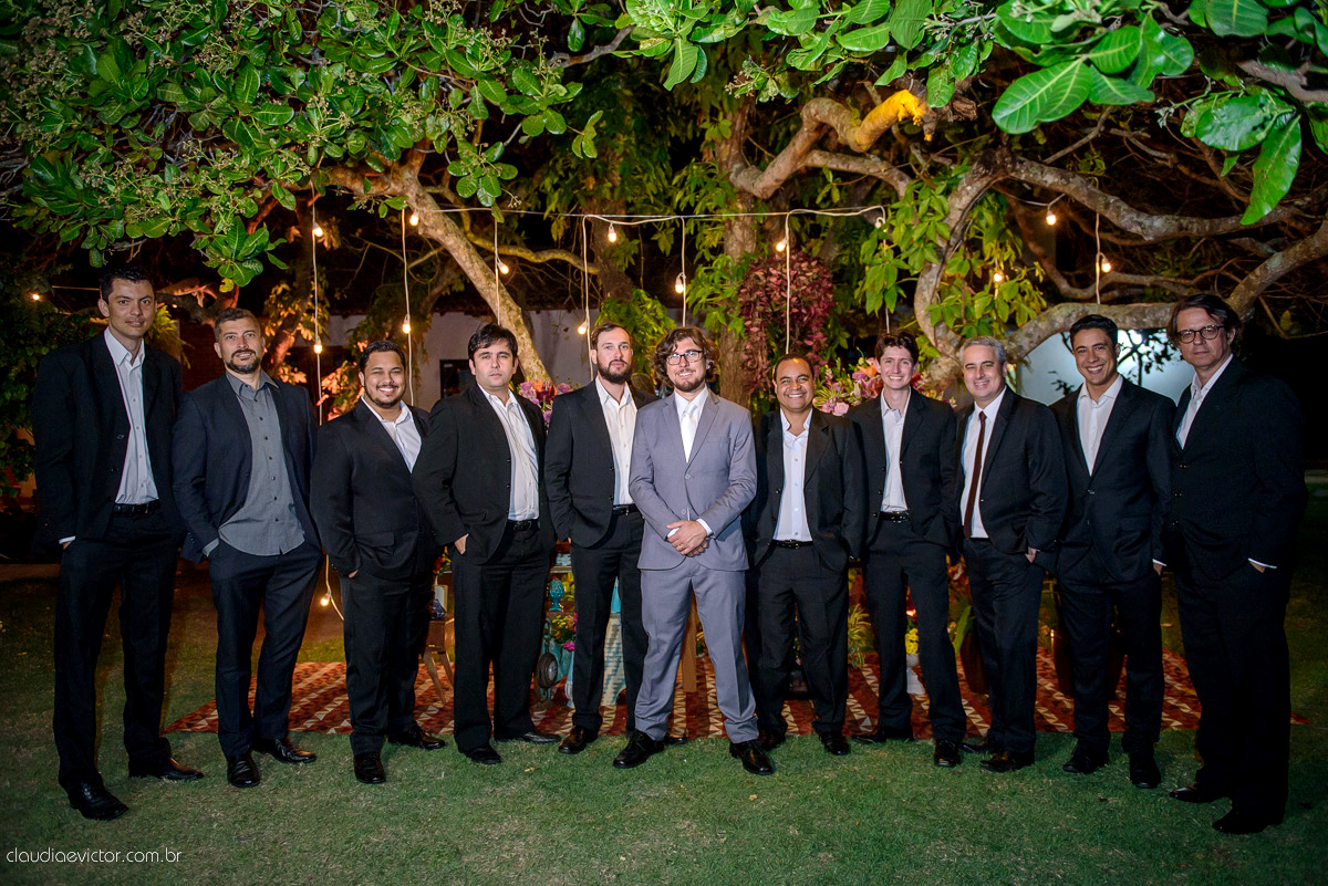 casamento no sitio durante o dia e com um lindo por do sol realizado por fotógrafos de casamento de Vila Velha fotógrafos de casamento de Vitória fotógrafos de casamento de Serra ES. Cerimonia emocionante casamento perfeito e feliz com amigos.