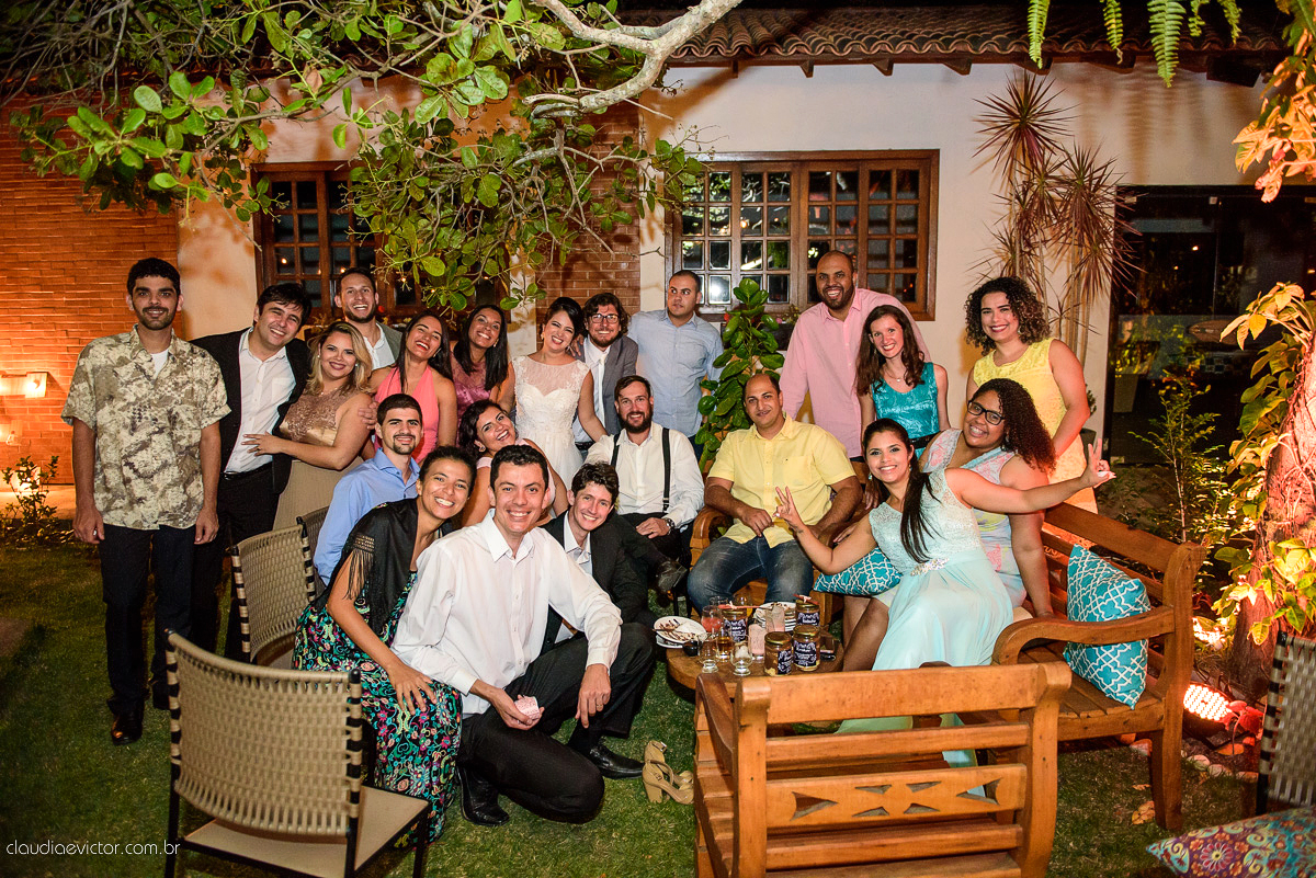 casamento no sitio durante o dia e com um lindo por do sol realizado por fotógrafos de casamento de Vila Velha fotógrafos de casamento de Vitória fotógrafos de casamento de Serra ES. Cerimonia emocionante casamento perfeito e feliz com amigos.