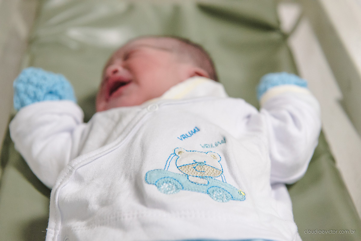 Fotografia de nascimento feita por fotógrafos de casamento de Vila Velha  fotógrafos de casamento de Vitória fotógrafos de casamento de Serra Espírito Santo ES. Fotos emocionantes de parto
