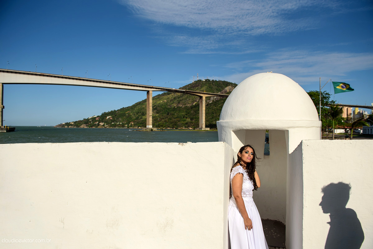 Ensaio realizado por fotógrafos de casamento de Vila velha fotógrafos de casamento de Vitória fotógrafos de casamento de Serra Espirito Santo ES com um lindo casal apaixonado e com belas paisagens e por do sol