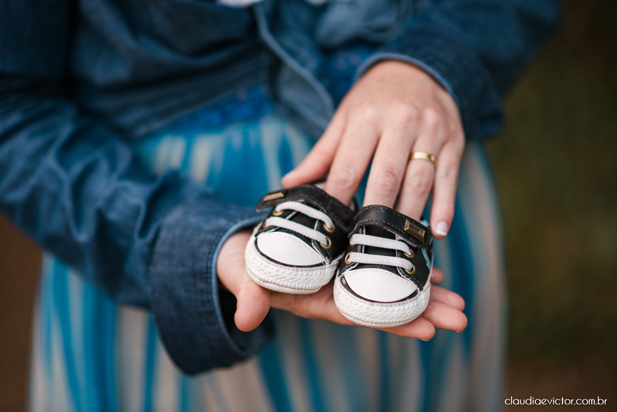 Lindo ensaio de gestante grávida feito em Ibatiba na chácara 3g feito por fotógrafos de casamento em vila velha fotógrafos de casamento em vitória fotógrafos de casamento em serra espirito santo es com por do sol e sitio fotos de familia