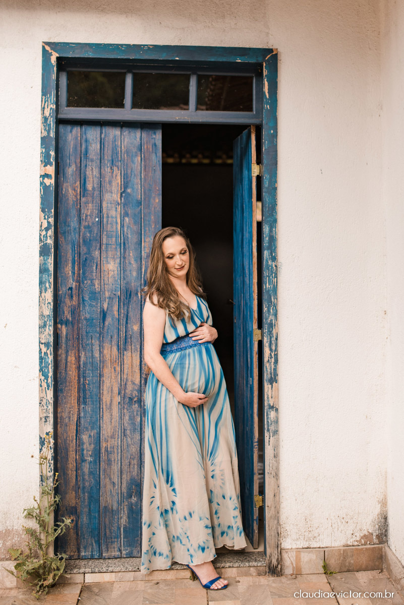 Lindo ensaio de gestante grávida feito em Ibatiba na chácara 3g feito por fotógrafos de casamento em vila velha fotógrafos de casamento em vitória fotógrafos de casamento em serra espirito santo es com por do sol e sitio fotos de familia