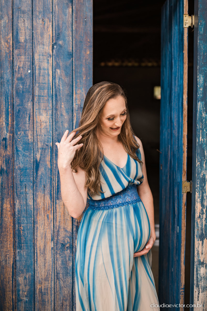 Lindo ensaio de gestante grávida feito em Ibatiba na chácara 3g feito por fotógrafos de casamento em vila velha fotógrafos de casamento em vitória fotógrafos de casamento em serra espirito santo es com por do sol e sitio fotos de familia