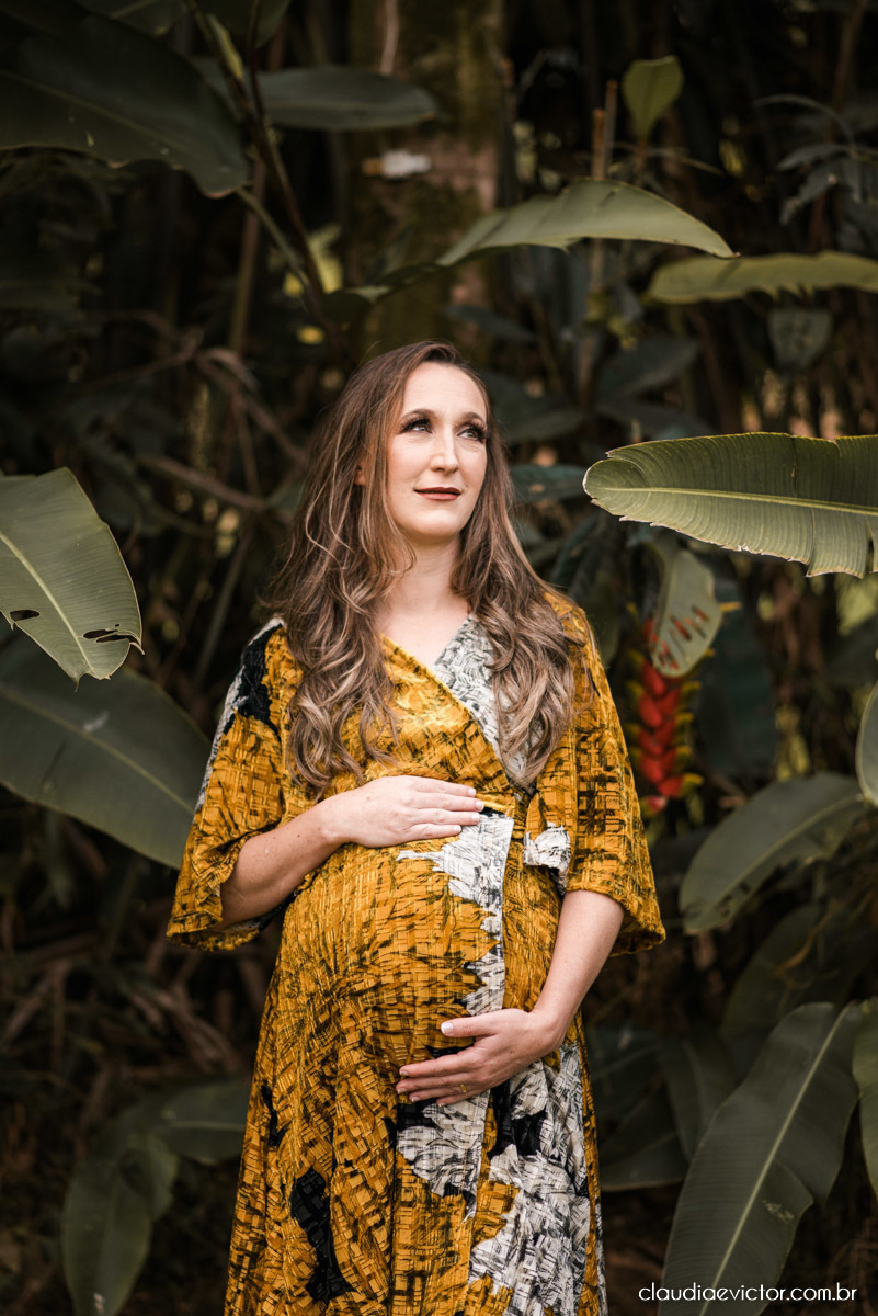 Lindo ensaio de gestante grávida feito em Ibatiba na chácara 3g feito por fotógrafos de casamento em vila velha fotógrafos de casamento em vitória fotógrafos de casamento em serra espirito santo es com por do sol e sitio fotos de familia
