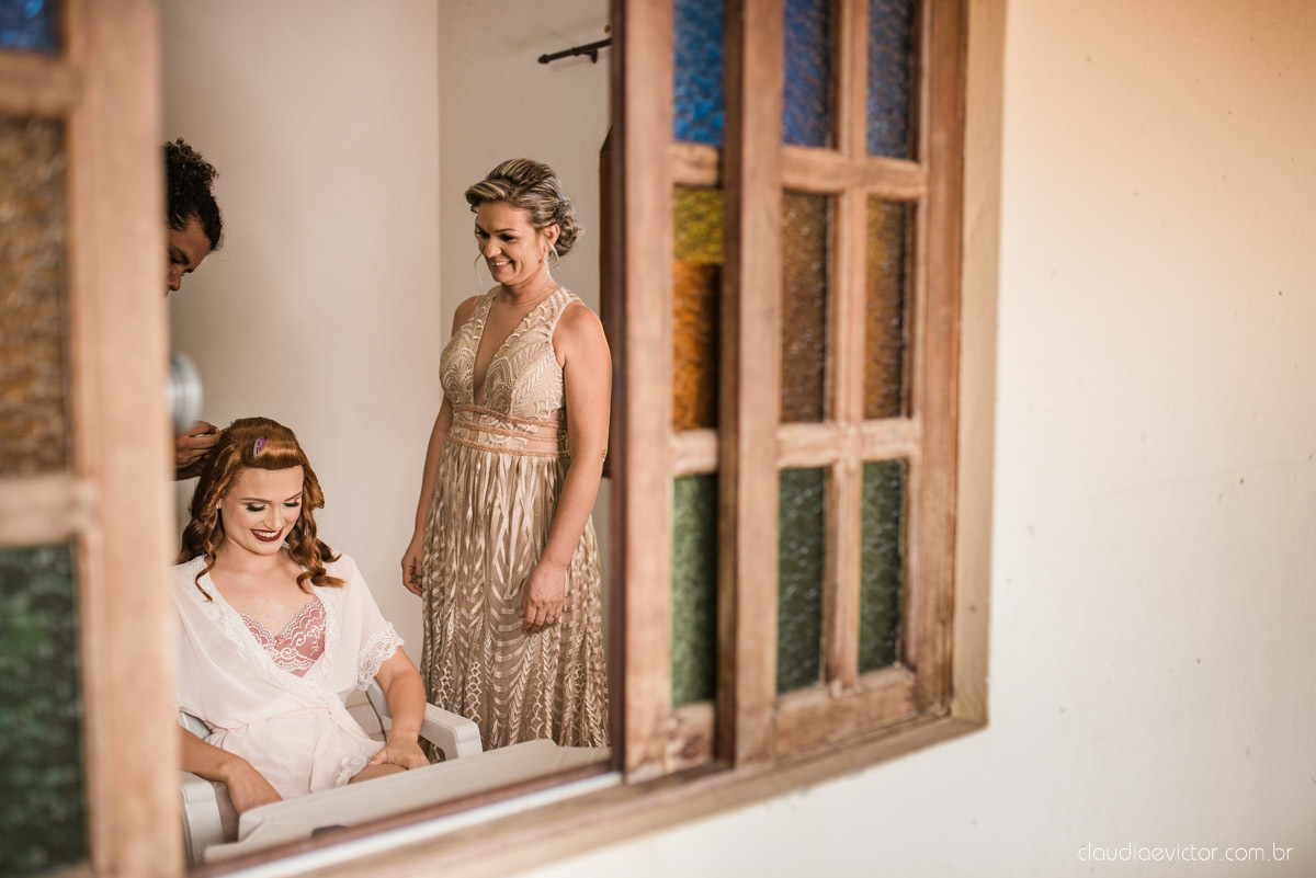 casamento ao ar livre mini wedding no sitio noivo noiva vestido de noiva buquê fotógrafo de casamento em vila velha fotógrafo de casamento em vitória espirito santo es fotógrafo de casamento em guarapari fim de tarde decoração de casamento