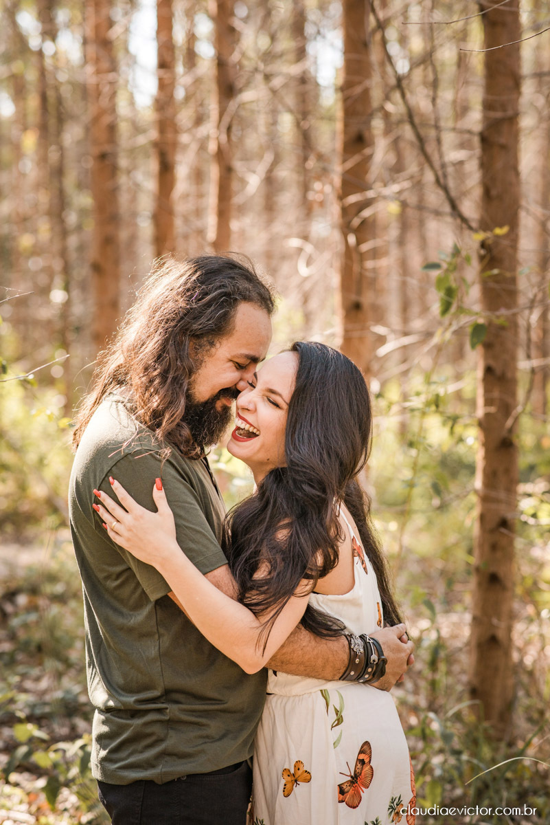 Ensaio de casal Bodas com motocicleta moto Harley-davidson HD HOG noivo noiva fotógrafos de casamento em Vila Velha fotógrafos de casamento em vitória espirito santo es por do sol Fundão Praia Grande estilo motociclista motoclube pre wedding