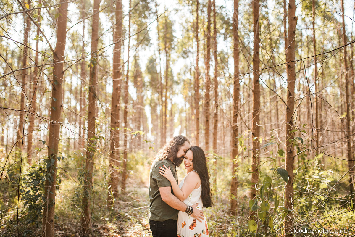 Ensaio de casal Bodas com motocicleta moto Harley-davidson HD HOG noivo noiva fotógrafos de casamento em Vila Velha fotógrafos de casamento em vitória espirito santo es por do sol Fundão Praia Grande estilo motociclista motoclube pre wedding