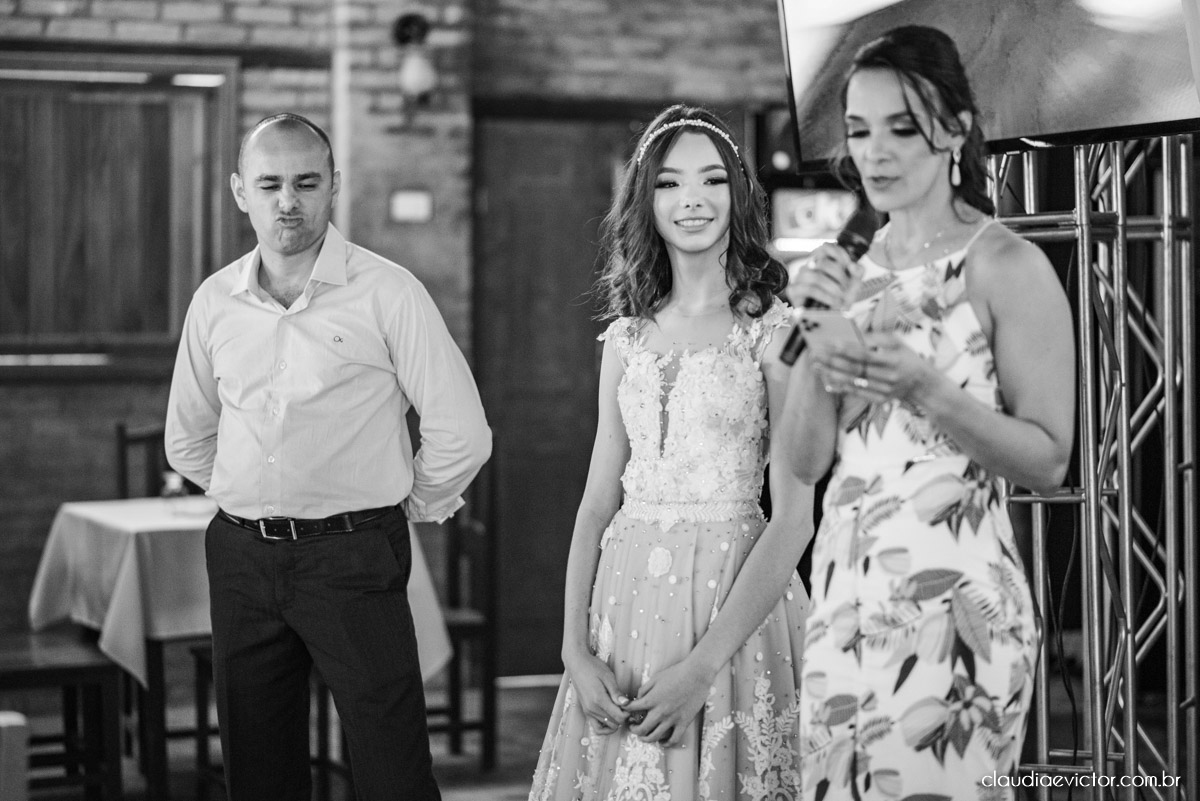 aniversário de 15 anos debutante no restaurante vovó rosinha ibatiba espirito santo fotógrafos de casamento em vila velha fotógrafos de casamento em vitória espirito santo es fotógrafos de casamento em Ibatiba Caparaó bailarina casarão