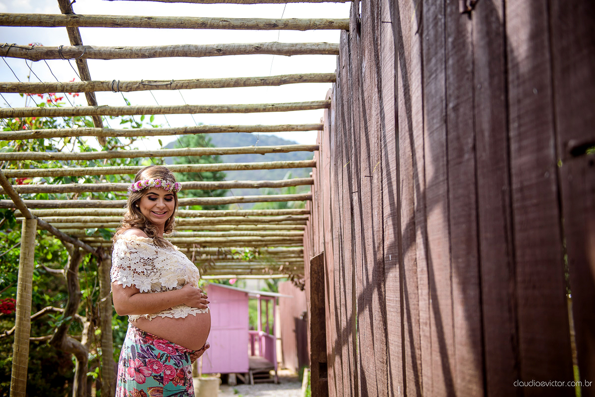 Book de gestante no campo com Fotografias lindas de gravida em ibatiba, por fotógrafos de casamento de Vila Velha fotógrafos de casamento de Vitória fotógrafos de casamento de Serra Espirito Santo ES, com amor e registrando o sonho de ser mãe.