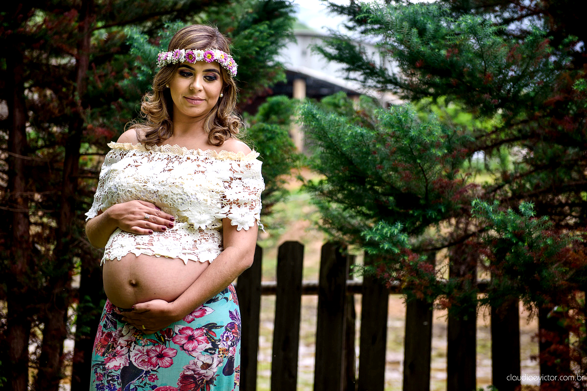 Book de gestante no campo com Fotografias lindas de gravida em ibatiba, por fotógrafos de casamento de Vila Velha fotógrafos de casamento de Vitória fotógrafos de casamento de Serra Espirito Santo ES, com amor e registrando o sonho de ser mãe.