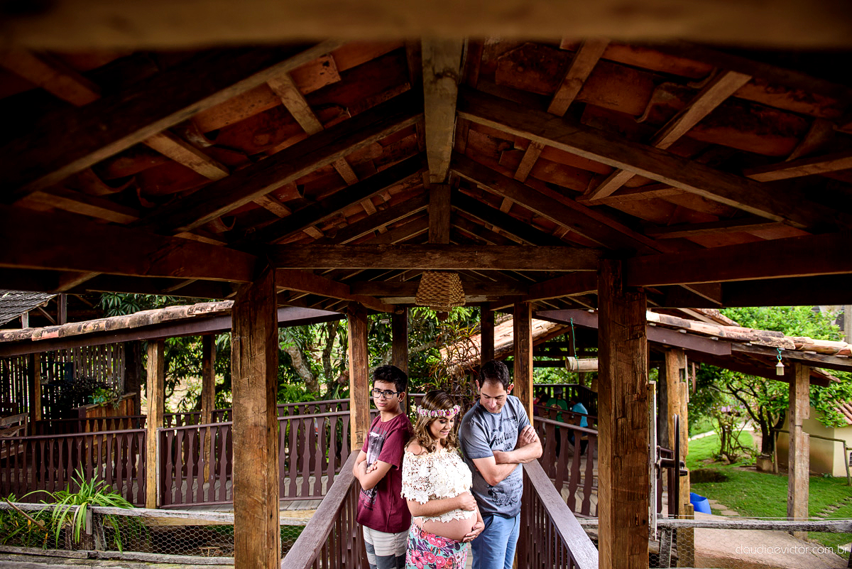 Book de gestante no campo com Fotografias lindas de gravida em ibatiba, por fotógrafos de casamento de Vila Velha fotógrafos de casamento de Vitória fotógrafos de casamento de Serra Espirito Santo ES, com amor e registrando o sonho de ser mãe.