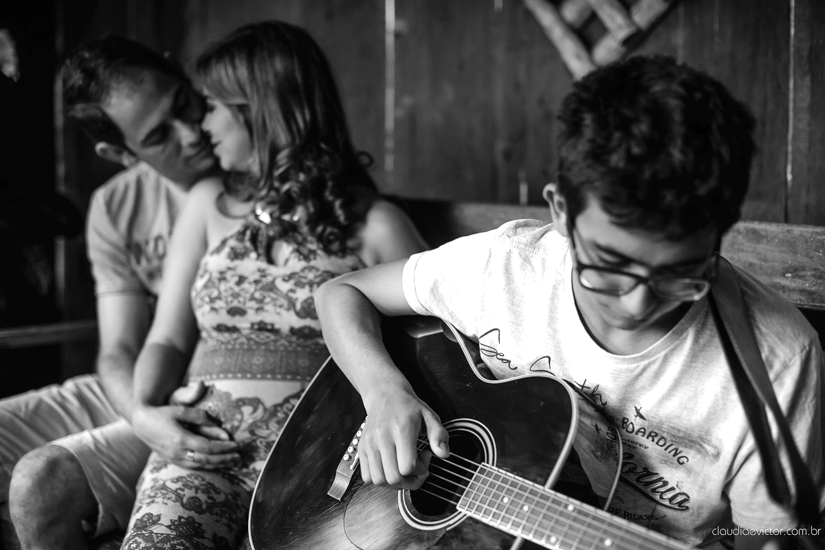 Book de gestante no campo com Fotografias lindas de gravida em ibatiba, por fotógrafos de casamento de Vila Velha fotógrafos de casamento de Vitória fotógrafos de casamento de Serra Espirito Santo ES, com amor e registrando o sonho de ser mãe.