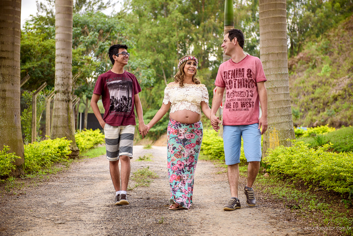 Book de gestante no campo com Fotografias lindas de gravida em ibatiba, por fotógrafos de casamento de Vila Velha fotógrafos de casamento de Vitória fotógrafos de casamento de Serra Espirito Santo ES, com amor e registrando o sonho de ser mãe.