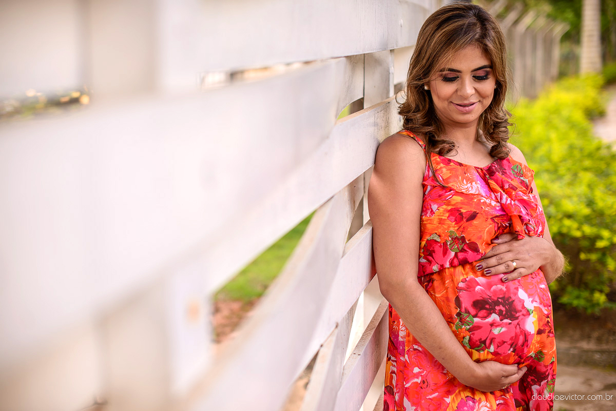 Book de gestante no campo com Fotografias lindas de gravida em ibatiba, por fotógrafos de casamento de Vila Velha fotógrafos de casamento de Vitória fotógrafos de casamento de Serra Espirito Santo ES, com amor e registrando o sonho de ser mãe.