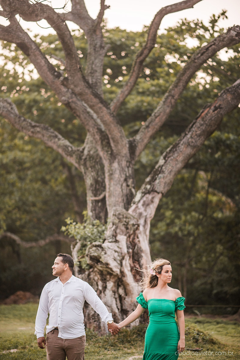 ensaio de casal pre wedding pré-casamento de casamento em serra manguinhos bar maresias fotógrafo de casamento em vila velha fotógrafo de casamento em vitória fotógrafo de casamento em aracruz noivo noiva por do sol fim de tarde cânion