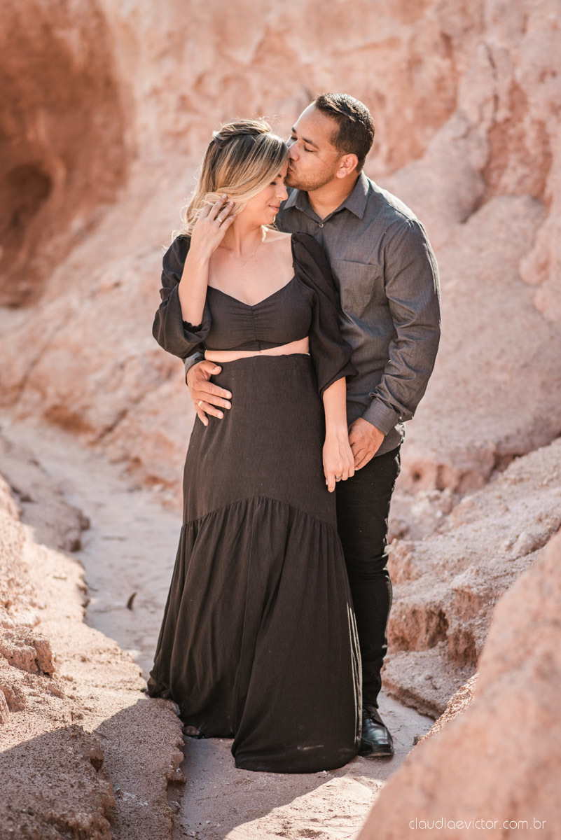 ensaio de casal pre wedding pré-casamento de casamento em serra manguinhos bar maresias fotógrafo de casamento em vila velha fotógrafo de casamento em vitória fotógrafo de casamento em aracruz noivo noiva por do sol fim de tarde cânion