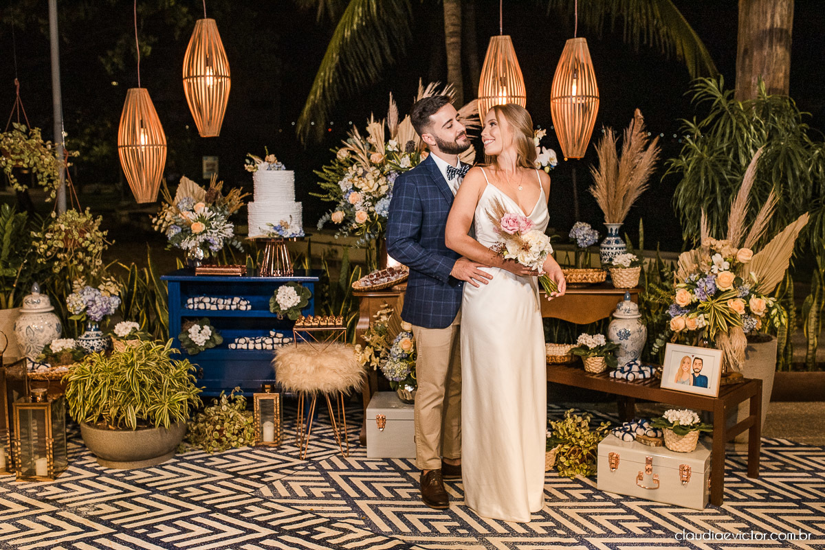 Casamento estilo mini wedding na praça do papa Gourmet noivo noiva casamento fotógrafo de casamento em vila velha fotógrafo de casamento em vitória fotógrafo de casamento espirito santo es vestido buquê decoração de casamento ao ar livre