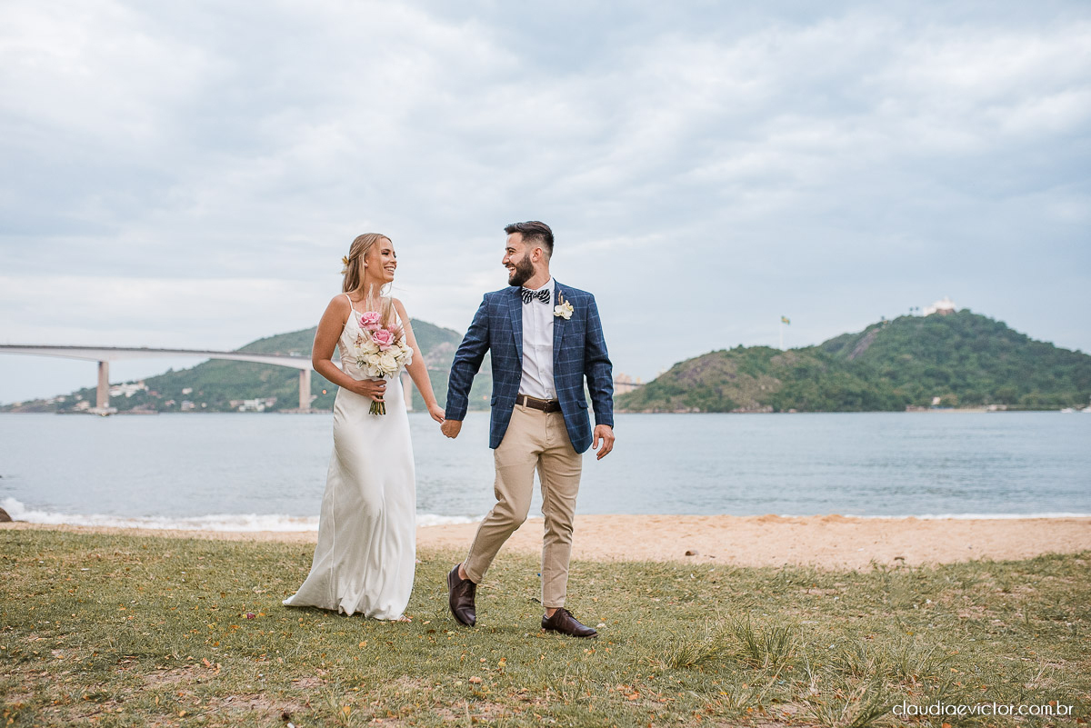 Casamento estilo mini wedding na praça do papa Gourmet noivo noiva casamento fotógrafo de casamento em vila velha fotógrafo de casamento em vitória fotógrafo de casamento espirito santo es vestido buquê decoração de casamento ao ar livre