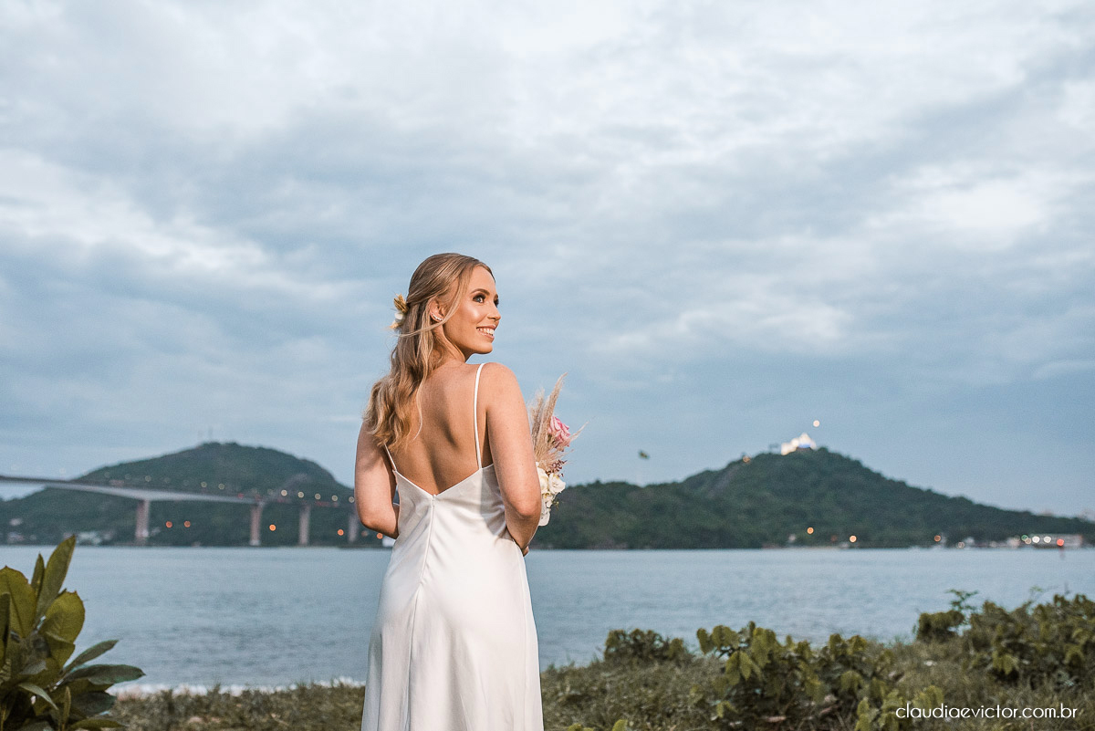 Casamento estilo mini wedding na praça do papa Gourmet noivo noiva casamento fotógrafo de casamento em vila velha fotógrafo de casamento em vitória fotógrafo de casamento espirito santo es vestido buquê decoração de casamento ao ar livre