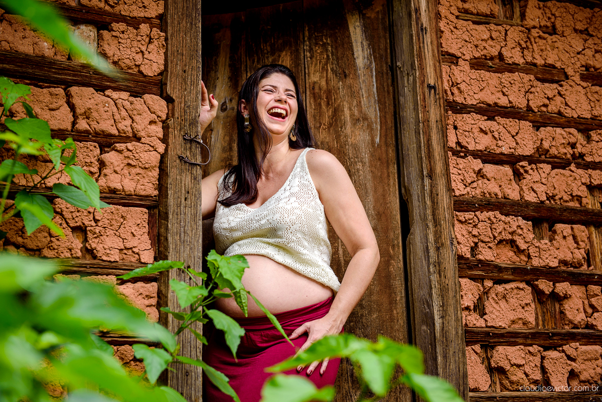 fotógrafos de gestante de Vila Velha com ensaio realizado em Alto Caparaó - MG com lindas fotos ao ar livre na floresta e na cachoeira das Andorinhas por fotógrafos de casamento de Vila Velha fotógrafos de casamento de Vitória Espirito Santo ES