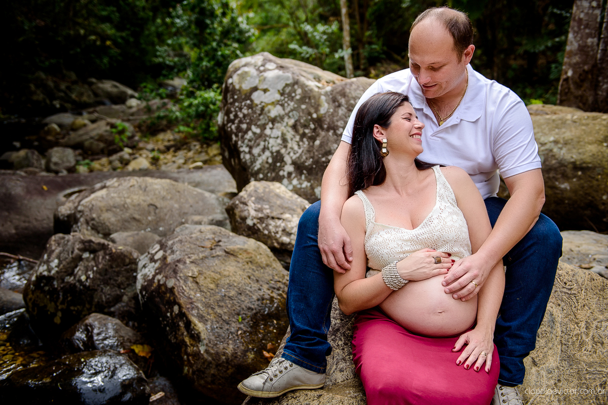 fotógrafos de gestante de Vila Velha com ensaio realizado em Alto Caparaó - MG com lindas fotos ao ar livre na floresta e na cachoeira das Andorinhas por fotógrafos de casamento de Vila Velha fotógrafos de casamento de Vitória Espirito Santo ES