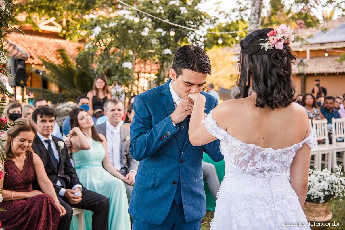 casamento ao ar livre de dia mini wedding vestido de noiva noivo bride wedding inspiration fotografo de casamento em vila velha fotografo de casamento em vitória espirito santo es ninho da roxinha serra por do sol de frente do mar