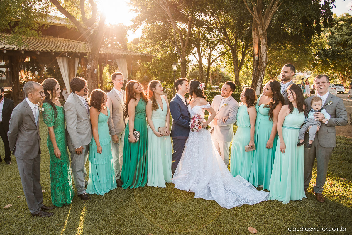 casamento ao ar livre de dia mini wedding vestido de noiva noivo bride wedding inspiration fotografo de casamento em vila velha fotografo de casamento em vitória espirito santo es ninho da roxinha serra por do sol de frente do mar