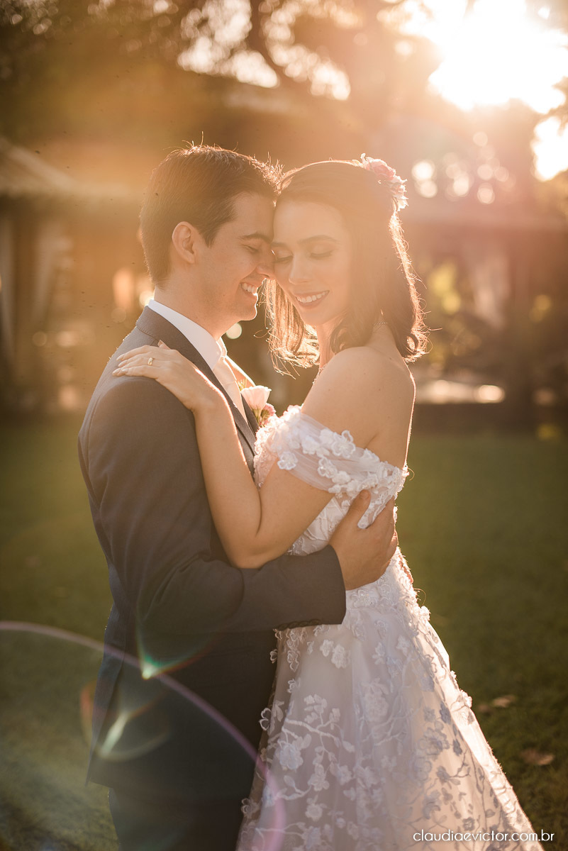 casamento ao ar livre de dia mini wedding vestido de noiva noivo bride wedding inspiration fotografo de casamento em vila velha fotografo de casamento em vitória espirito santo es ninho da roxinha serra por do sol de frente do mar