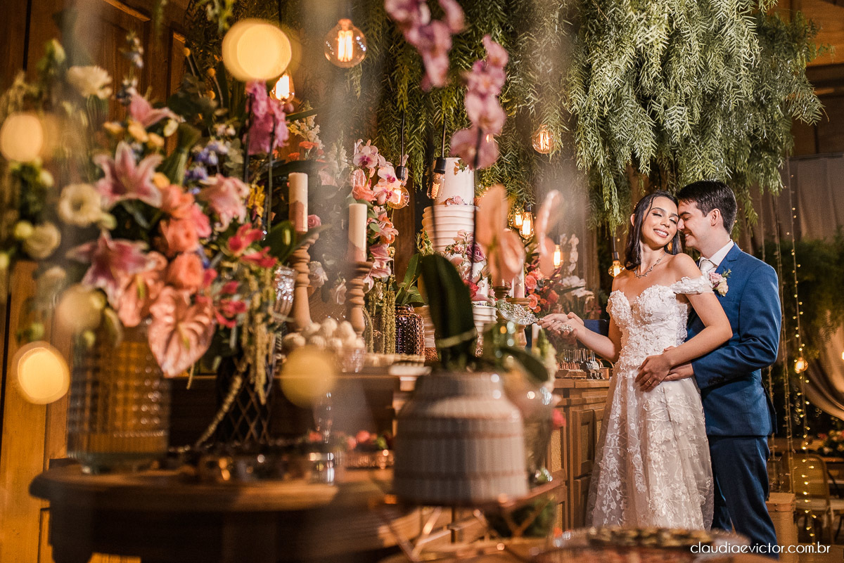 casamento ao ar livre de dia mini wedding vestido de noiva noivo bride wedding inspiration fotografo de casamento em vila velha fotografo de casamento em vitória espirito santo es ninho da roxinha serra por do sol de frente do mar