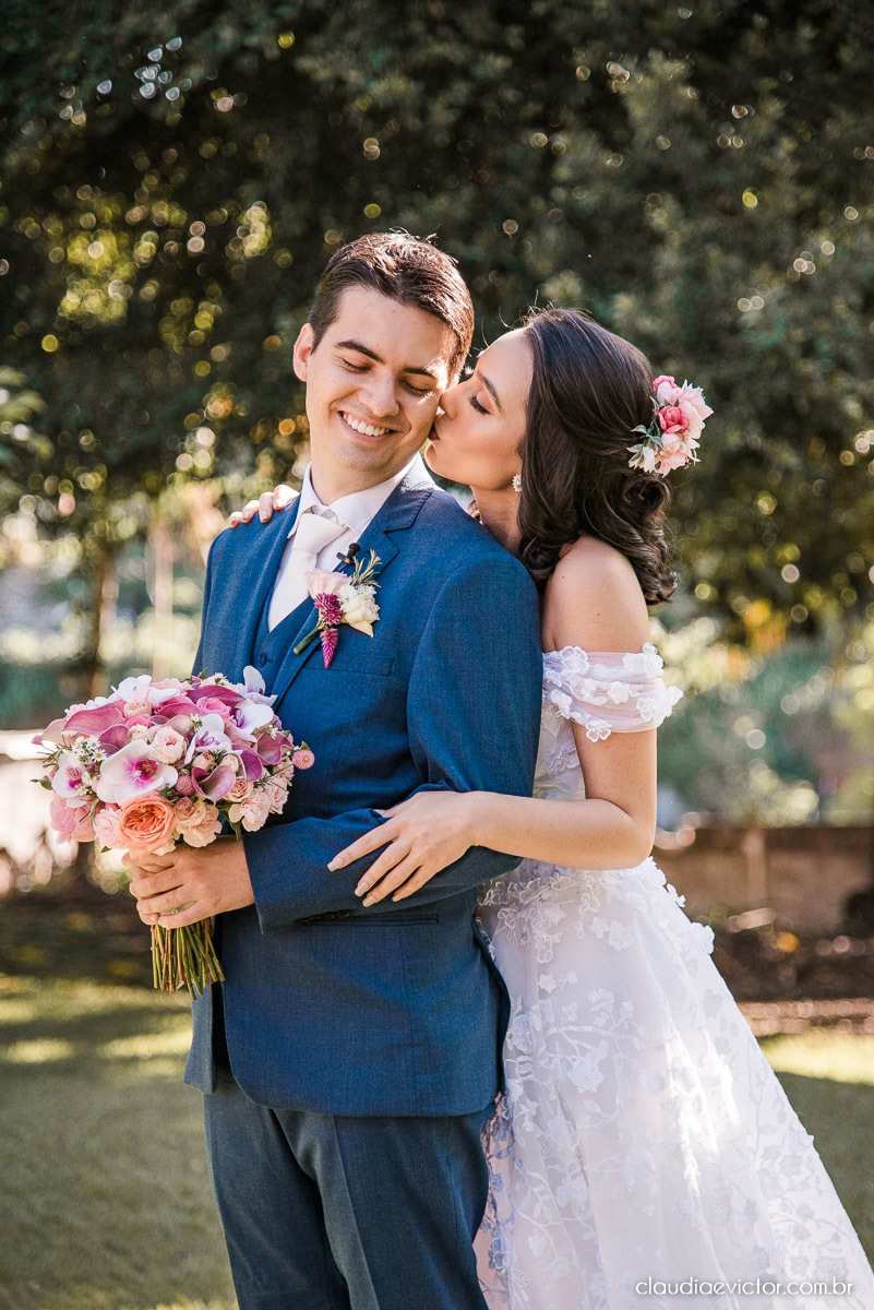 casamento ao ar livre de dia mini wedding vestido de noiva noivo bride wedding inspiration fotografo de casamento em vila velha fotografo de casamento em vitória espirito santo es ninho da roxinha serra por do sol de frente do mar