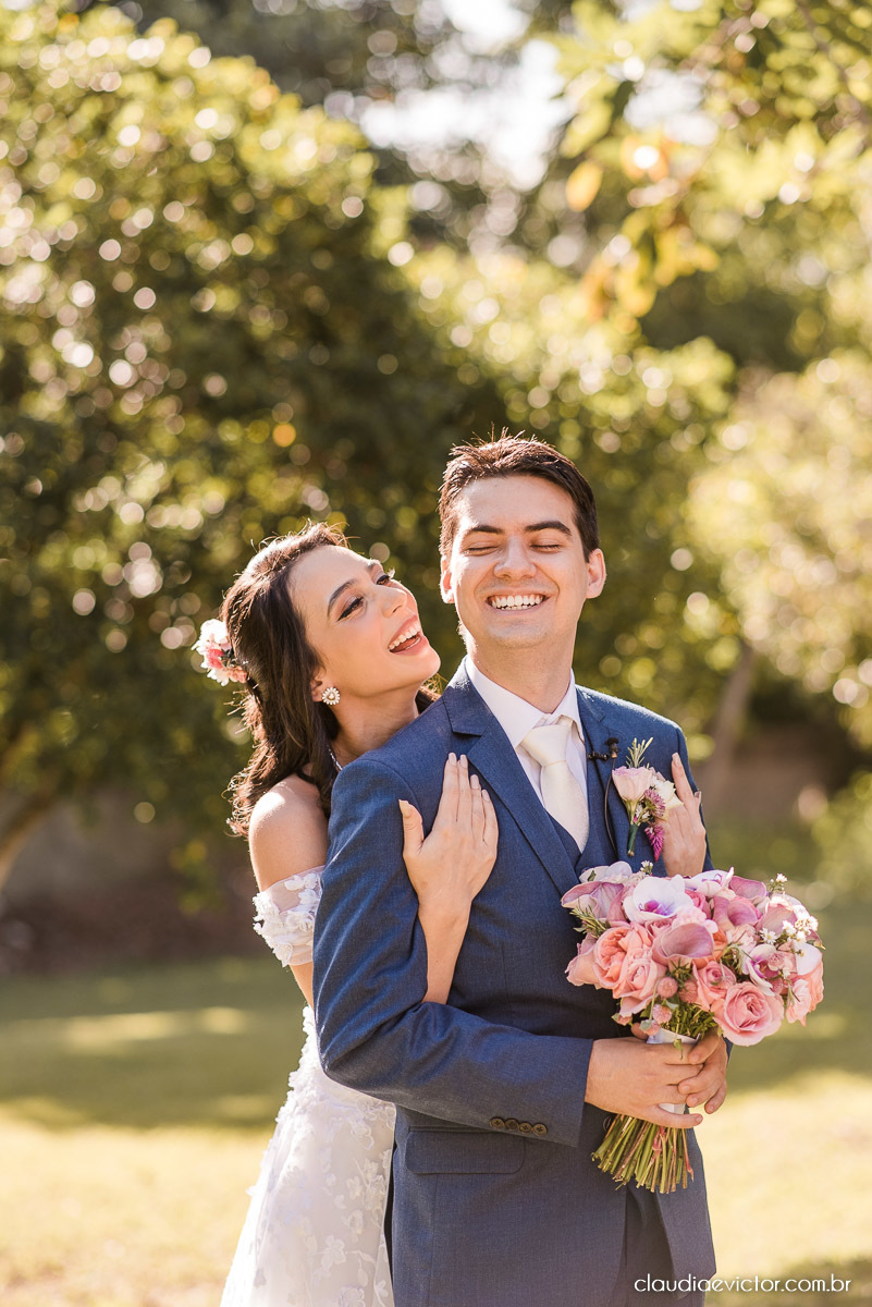 casamento ao ar livre de dia mini wedding vestido de noiva noivo bride wedding inspiration fotografo de casamento em vila velha fotografo de casamento em vitória espirito santo es ninho da roxinha serra por do sol de frente do mar