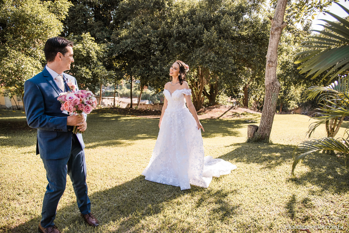 casamento ao ar livre de dia mini wedding vestido de noiva noivo bride wedding inspiration fotografo de casamento em vila velha fotografo de casamento em vitória espirito santo es ninho da roxinha serra por do sol de frente do mar