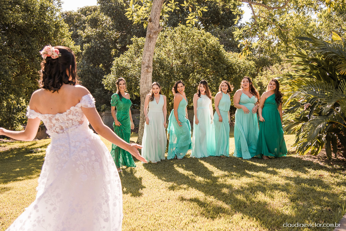 casamento ao ar livre de dia mini wedding vestido de noiva noivo bride wedding inspiration fotografo de casamento em vila velha fotografo de casamento em vitória espirito santo es ninho da roxinha serra por do sol de frente do mar