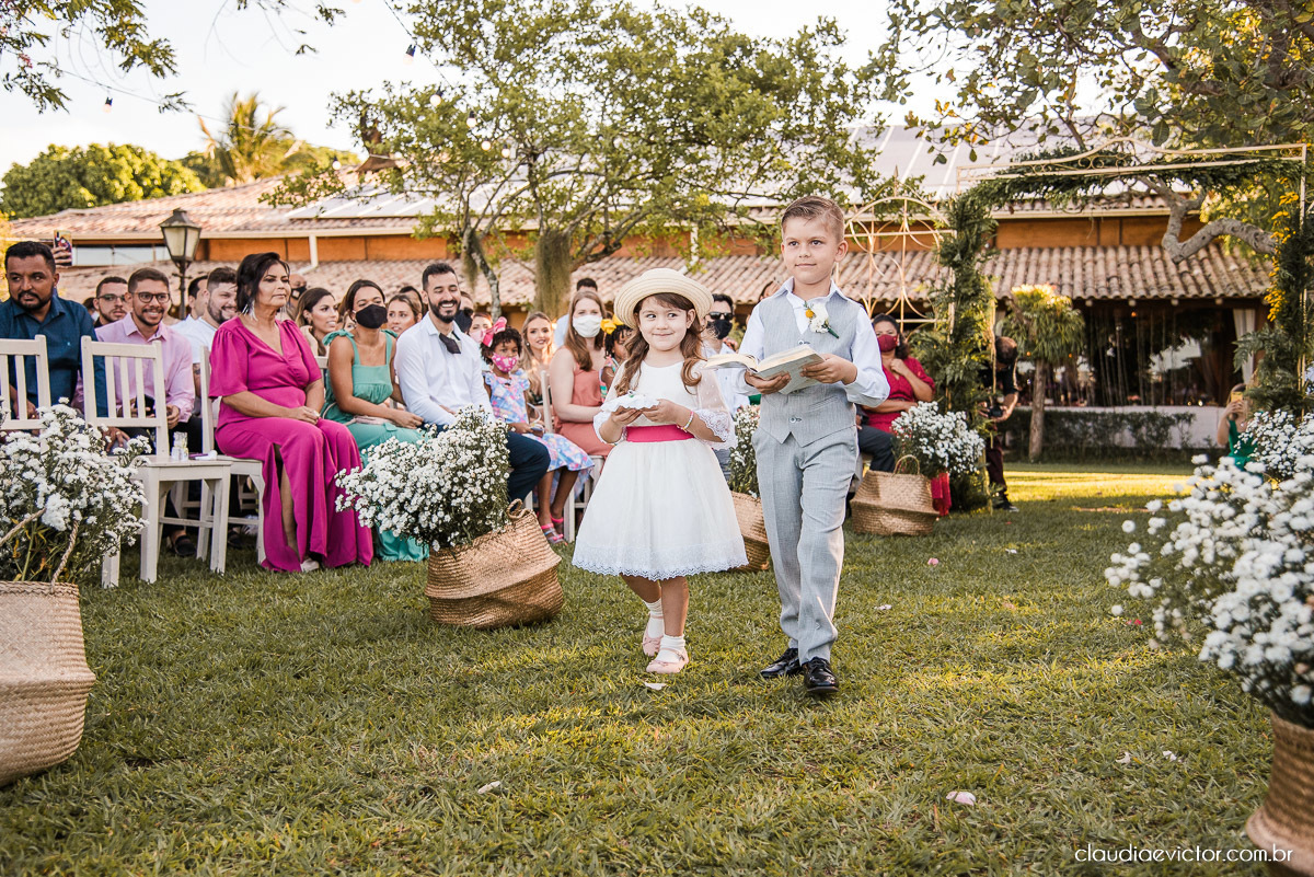 casamento ao ar livre de dia mini wedding vestido de noiva noivo bride wedding inspiration fotografo de casamento em vila velha fotografo de casamento em vitória espirito santo es ninho da roxinha serra por do sol de frente do mar