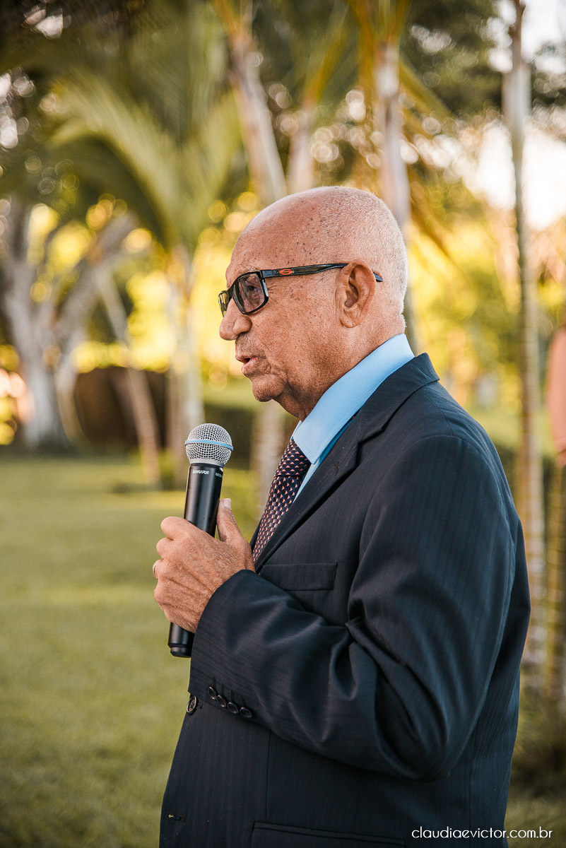 casamento ao ar livre de dia mini wedding vestido de noiva noivo bride wedding inspiration fotografo de casamento em vila velha fotografo de casamento em vitória espirito santo es ninho da roxinha serra por do sol de frente do mar