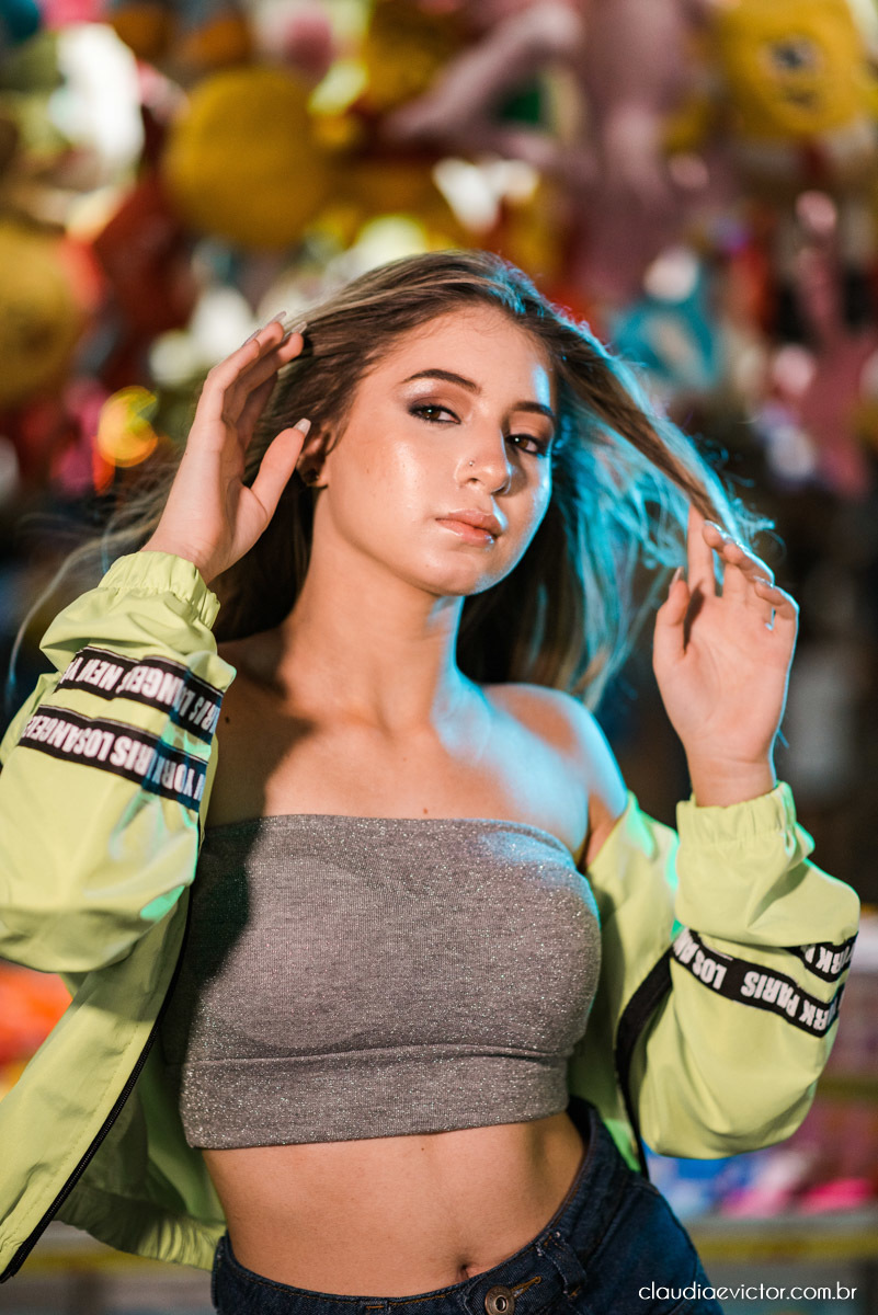 ensaio feminino 15 anos debutante por fotógrafo de casamento em vila velha fotografo de casamento em vitória espirito santo es parque de diversões pousada do Farol convento da Penha