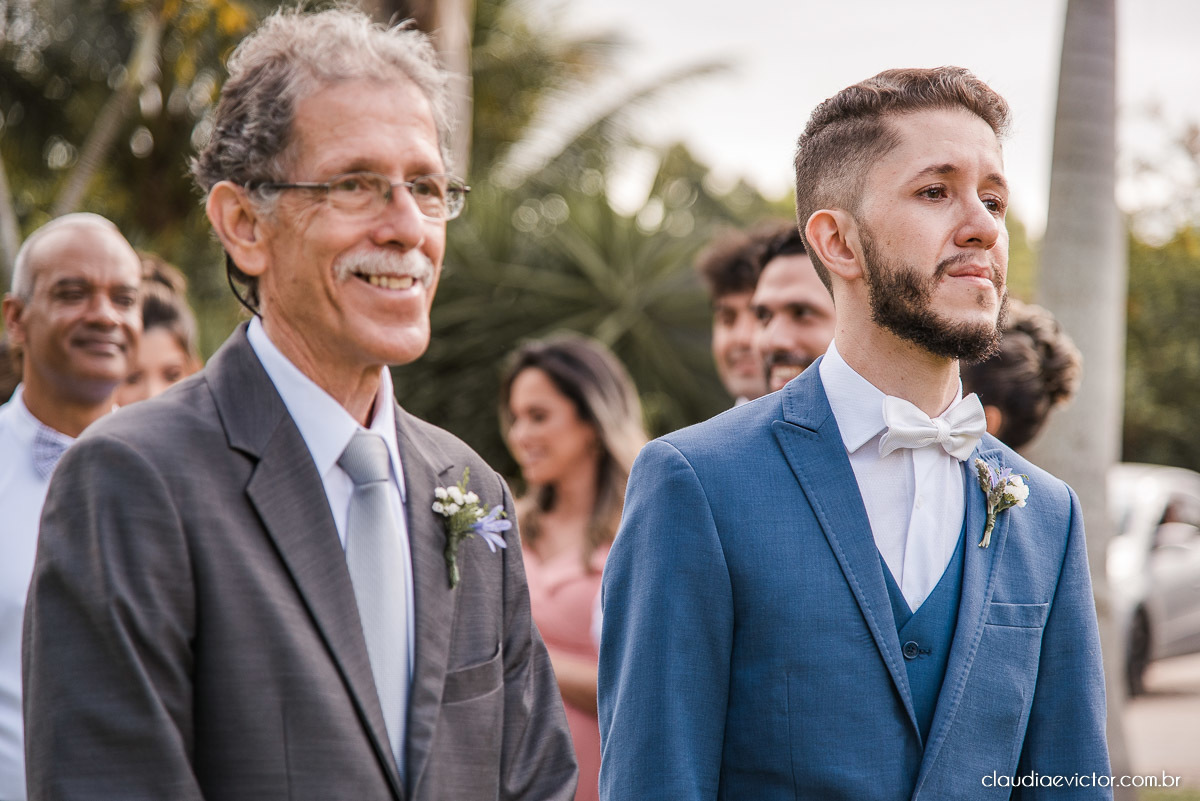 casamento ao ar livre fim de tarde wedding inspiration noivo noiva vestido buquê decoração chácara bambu fotógrafo de casamento em vila velha fotógrafo de casamento em vitória  espirito santo es fotografo de casamento em serra 