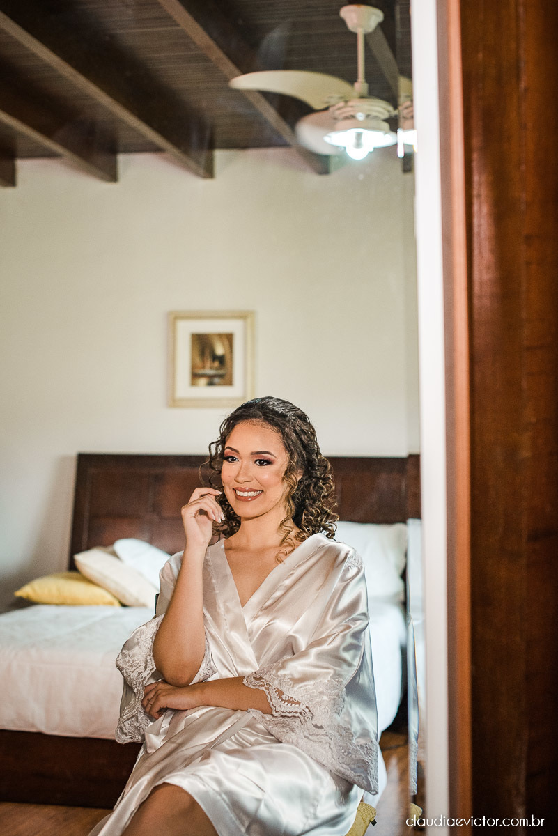 casamento ao ar livre fim de tarde wedding inspiration noivo noiva vestido buquê decoração chácara bambu fotógrafo de casamento em vila velha fotógrafo de casamento em vitória  espirito santo es fotografo de casamento em serra 