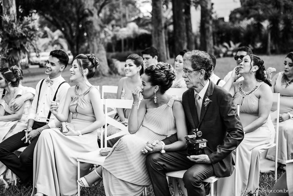 casamento ao ar livre fim de tarde wedding inspiration noivo noiva vestido buquê decoração chácara bambu fotógrafo de casamento em vila velha fotógrafo de casamento em vitória  espirito santo es fotografo de casamento em serra 