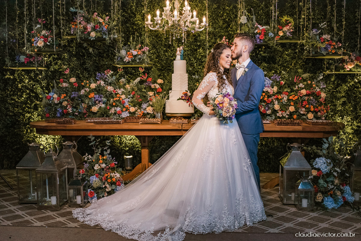 casamento ao ar livre fim de tarde wedding inspiration noivo noiva vestido buquê decoração chácara bambu fotógrafo de casamento em vila velha fotógrafo de casamento em vitória  espirito santo es fotografo de casamento em serra 