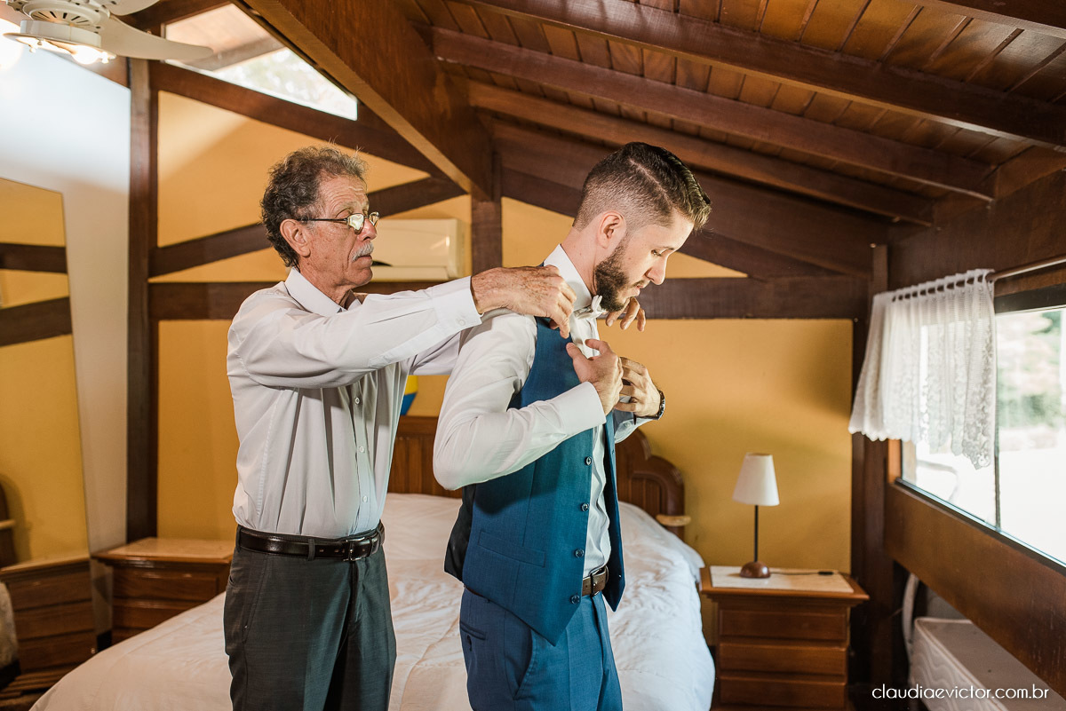casamento ao ar livre fim de tarde wedding inspiration noivo noiva vestido buquê decoração chácara bambu fotógrafo de casamento em vila velha fotógrafo de casamento em vitória  espirito santo es fotografo de casamento em serra 