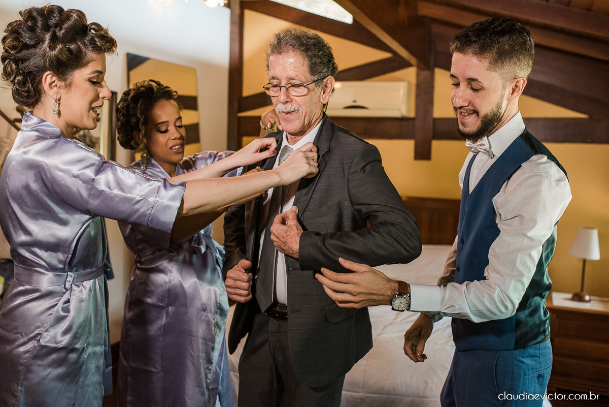 casamento ao ar livre fim de tarde wedding inspiration noivo noiva vestido buquê decoração chácara bambu fotógrafo de casamento em vila velha fotógrafo de casamento em vitória  espirito santo es fotografo de casamento em serra 