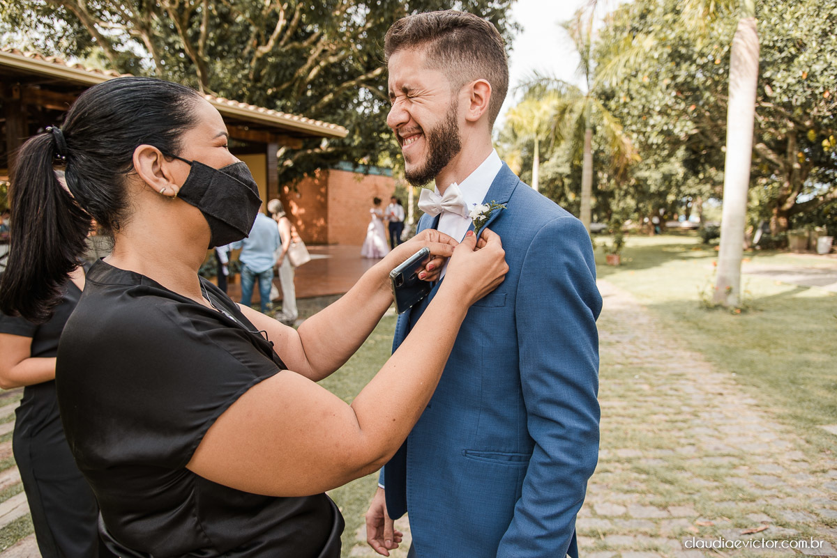 casamento ao ar livre fim de tarde wedding inspiration noivo noiva vestido buquê decoração chácara bambu fotógrafo de casamento em vila velha fotógrafo de casamento em vitória  espirito santo es fotografo de casamento em serra 