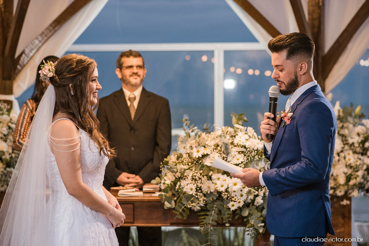 Casamento making of da noiva noivo dia de casamento fotógrafo de casamento em vila velha fotógrafo de casamento em Vitória serra aracruz ar livre casamento de dia casa di lucca praia spazio penha arraz