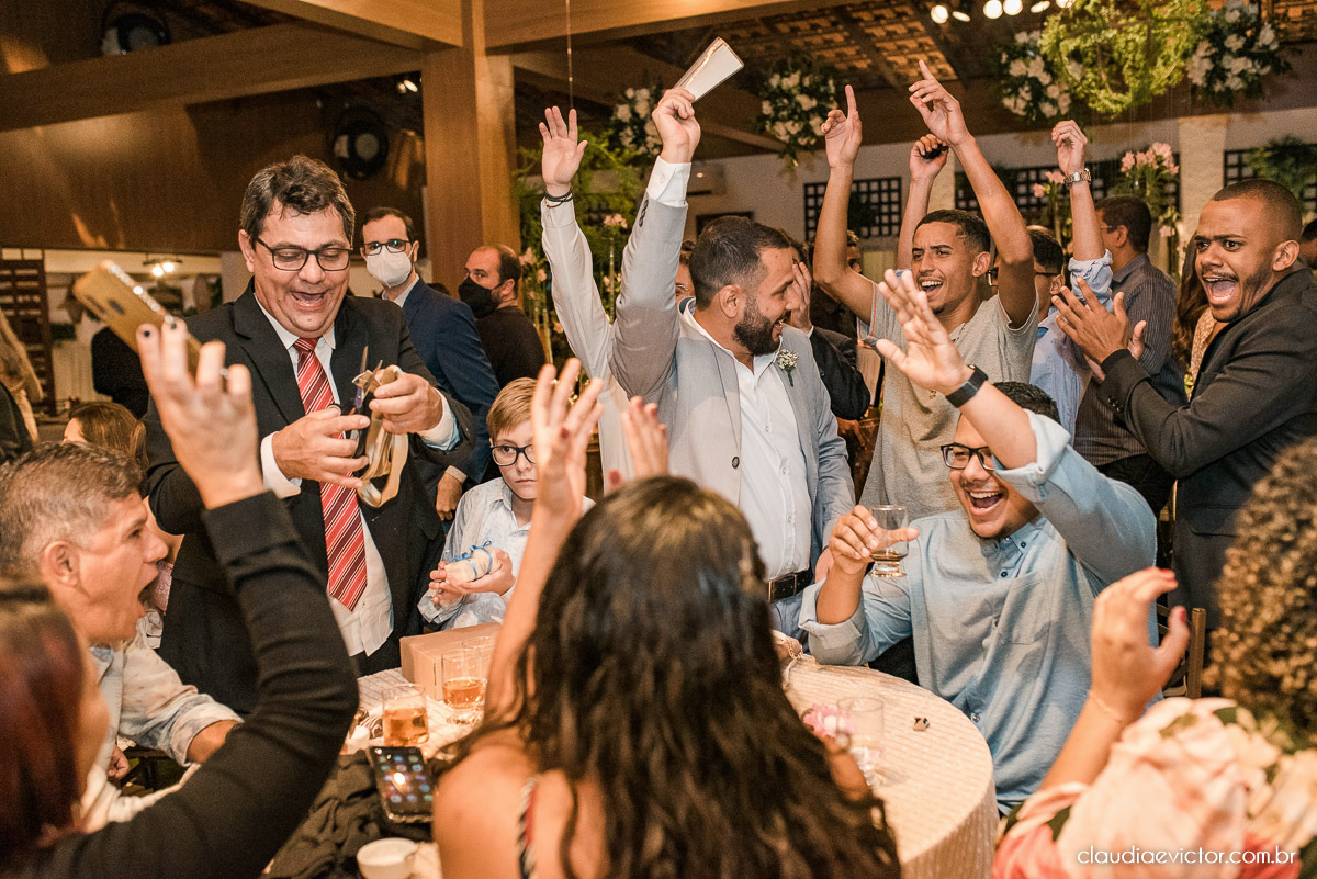 Casamento making of da noiva noivo dia de casamento fotógrafo de casamento em vila velha fotógrafo de casamento em Vitória serra aracruz ar livre casamento de dia casa di lucca praia spazio penha arraz