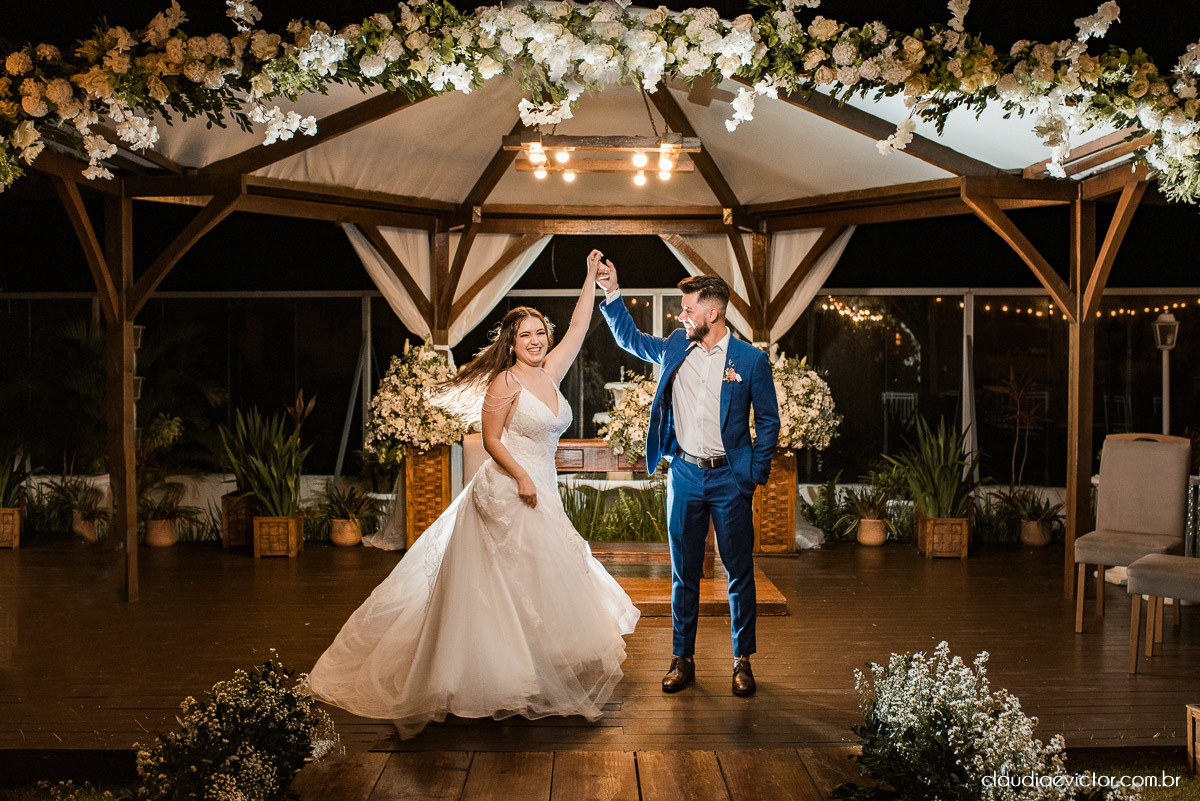 Casamento making of da noiva noivo dia de casamento fotógrafo de casamento em vila velha fotógrafo de casamento em Vitória serra aracruz ar livre casamento de dia casa di lucca praia spazio penha arraz