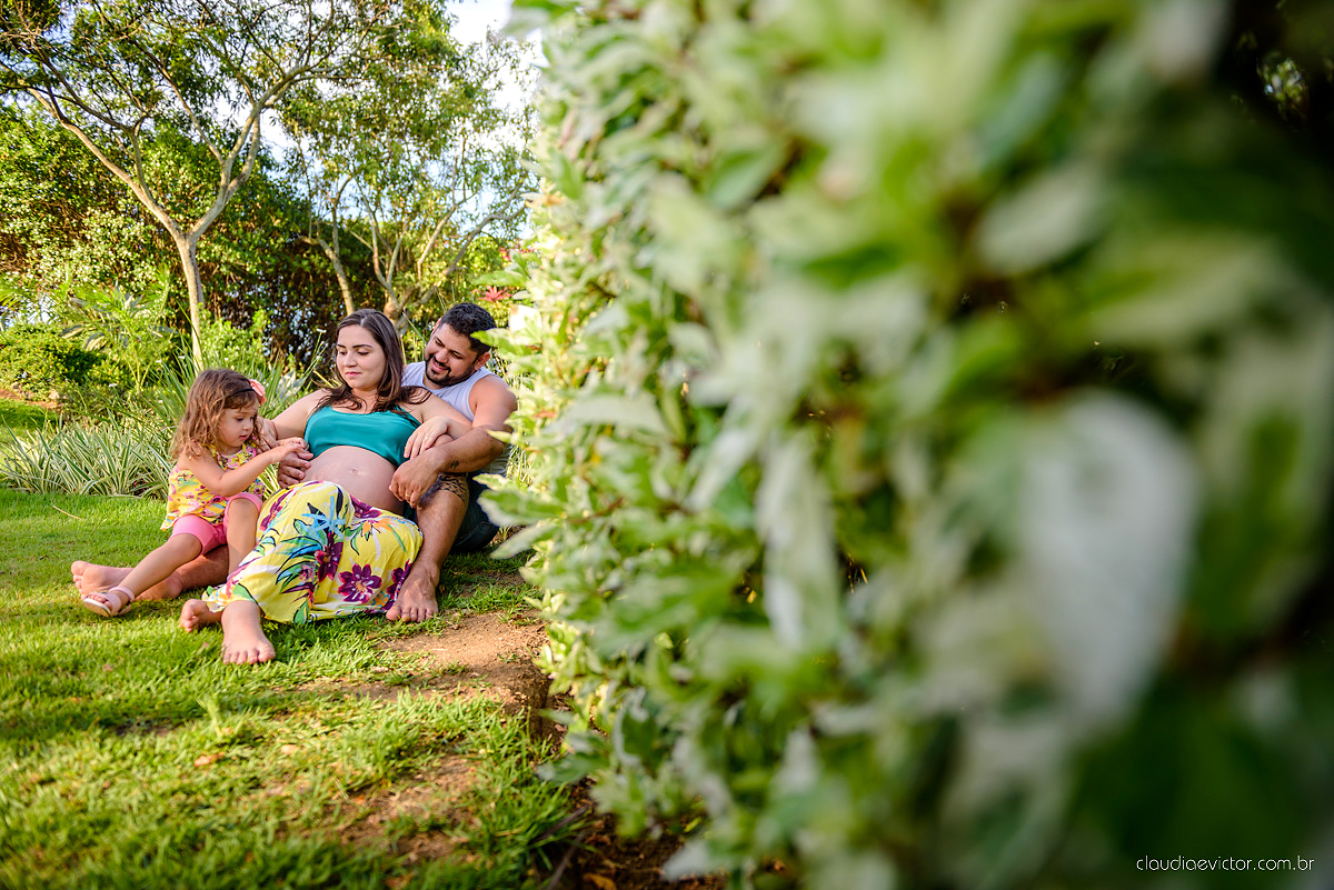 Ensaio fotográfico de gestante e família realizado no Parque Pedra da Cebola Vitória por fotógrafos de casamento de Vila Velha fotógrafos de casamento de Vitória fotógrafos de casamento de Serra Espirito Santo ES