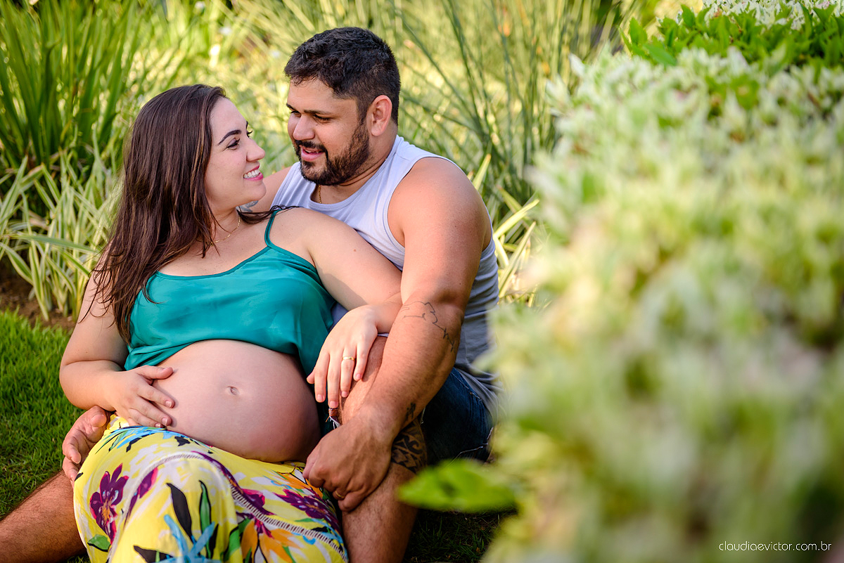Ensaio fotográfico de gestante e família realizado no Parque Pedra da Cebola Vitória por fotógrafos de casamento de Vila Velha fotógrafos de casamento de Vitória fotógrafos de casamento de Serra Espirito Santo ES